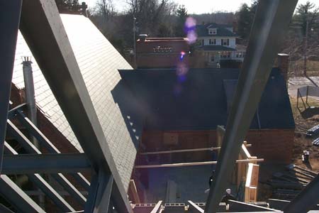 P2523i.jpg (30218 bytes)